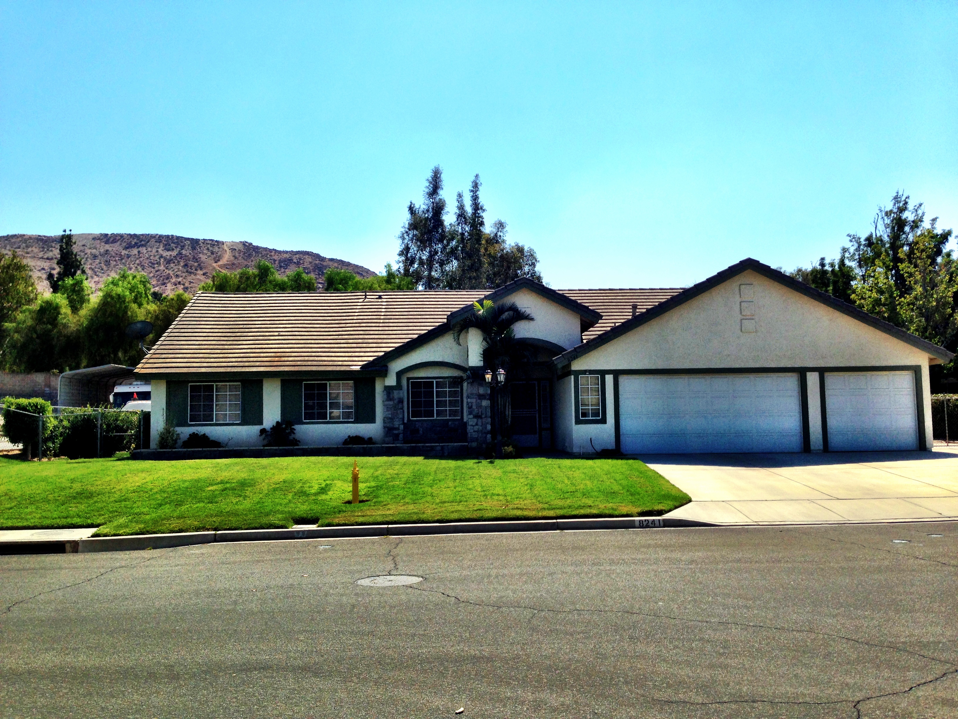 Indian Hills Home for Sale - 8241 Stonemist Cr. Jurupa Valley, CA 92509